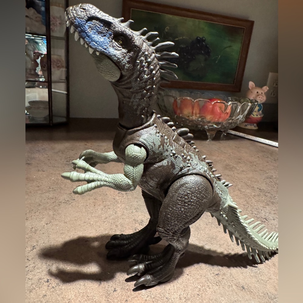 Jurassic world wild roar Dryptosaurous Dinosaur